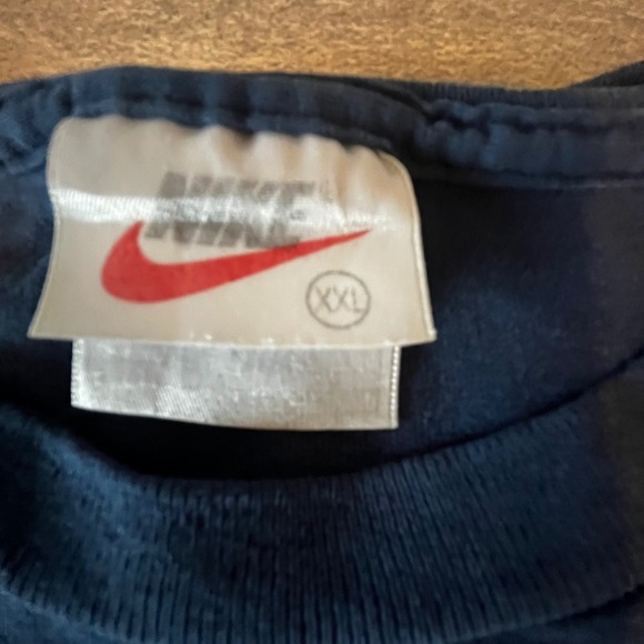 VTG 90's Tag Nike XL Blue T-shirt Distressed Sports Athlesiure - Picture 6 of 6